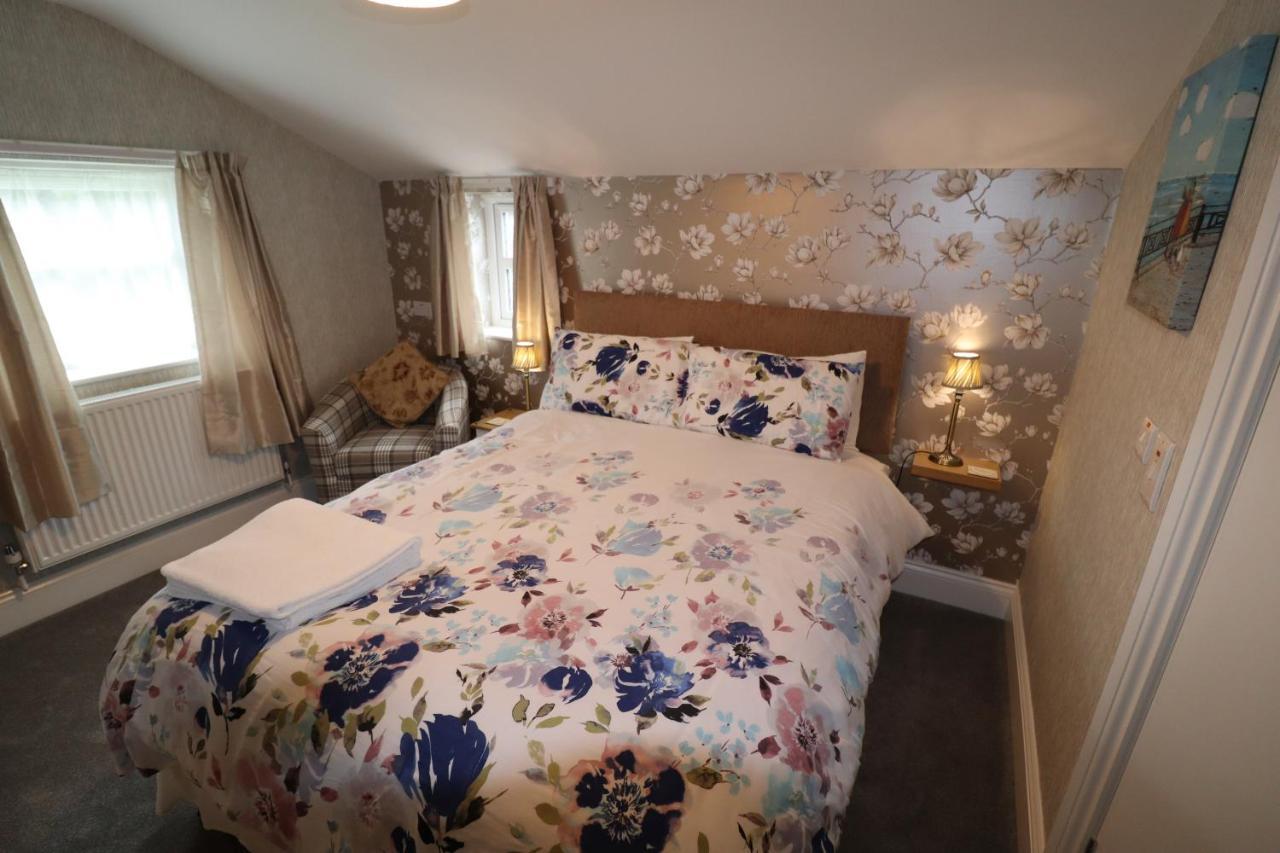 The Raincliffe Couette-café 3*